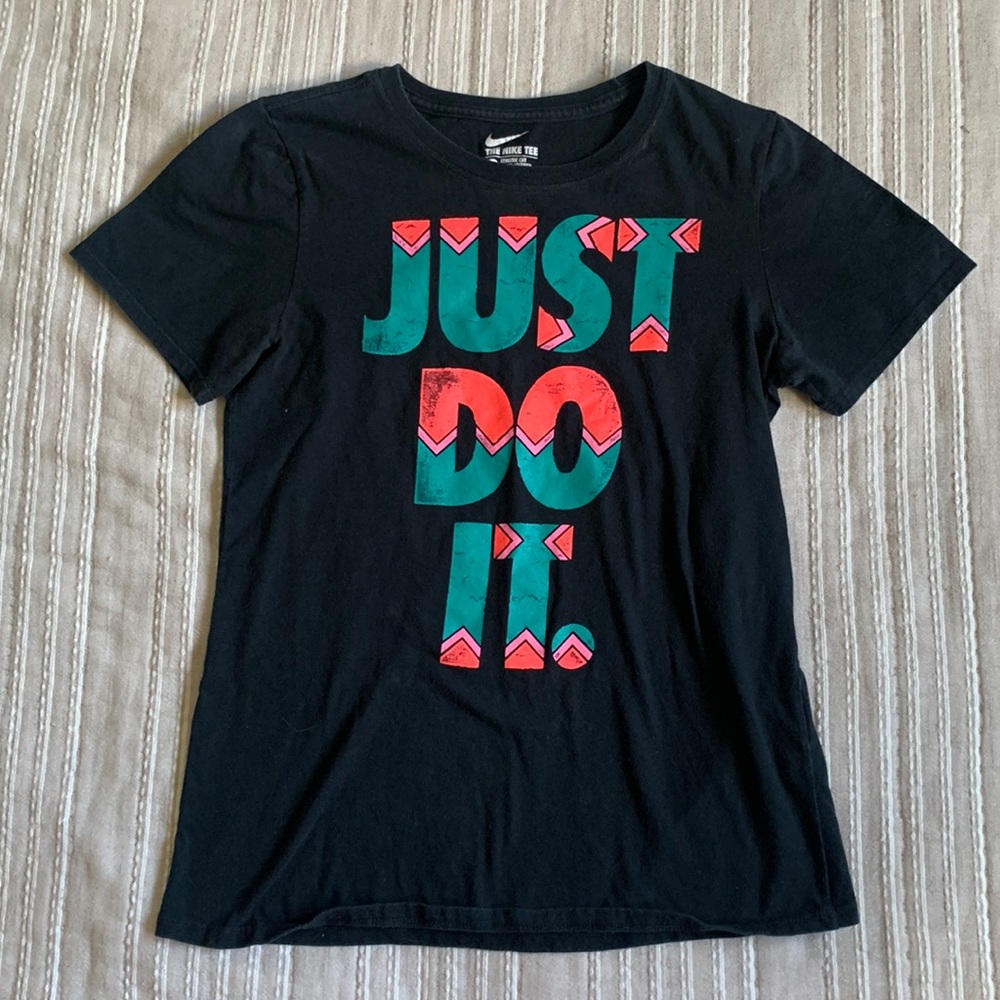 Nike tee size small “Just Do It”